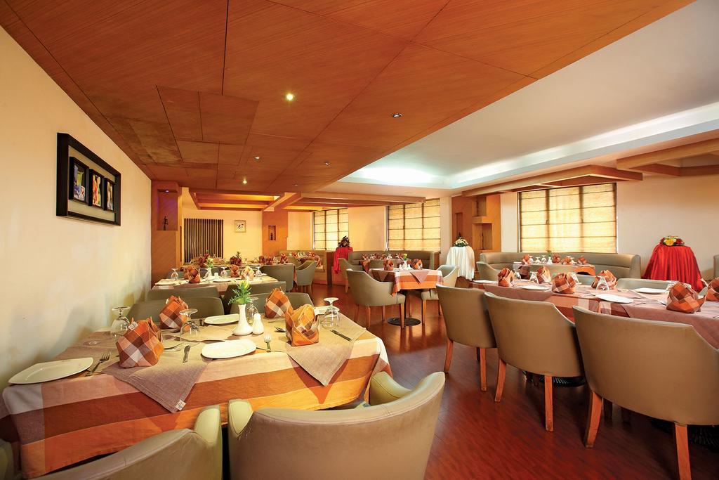 Hotel Park Residencia Kochi Exterior foto